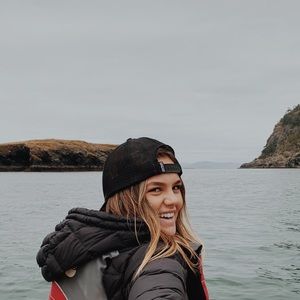 Meet your Posher, Caroline